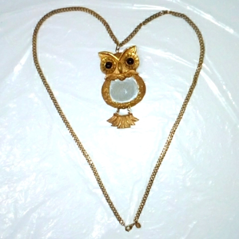 Thick chain gold tone owl with mirror breast necklace